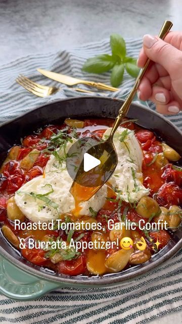 Maxismalls on Instagram: "Roasted Tomatoes, Garlic Confit & Burrata Appetizer!😋👌✨" Burrata With Roasted Tomatoes, Tomato Burrata Appetizer, Burrata Appetizer, Garlic Confit, Roasted Tomatoes, Roasted Garlic, Appetizer, Tomatoes, Garlic