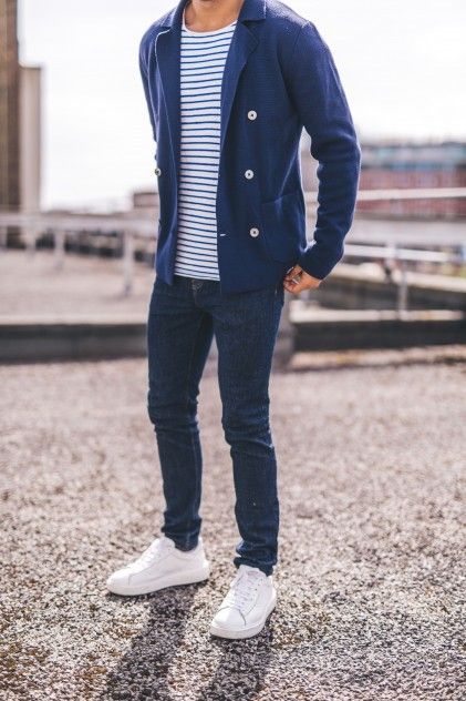 Best Fall Outfits, Windbreaker Outfit, Hardy Amies, White Jeans Men, White Jeans Outfit, Mens Fashion Fall, Men Fashion Casual Outfits, Jeans White, Fashion Fall