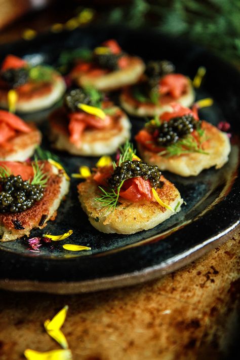 Crispy Potato Chive Pancakes with Smoked Salmon- Gluten, Dairy and Egg Free - Heather Christo Savoury Canapes, Salmon Pancakes, New Years Eve Appetizers, New Years Eve Cocktail, Potato Appetizers, New Year's Eve Appetizers, Crispy Potatoes, Small Bites, Facebook Live