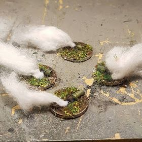 JOHN BOND's WARGAMING STUFF: SMOKE GRENADE,MORTAR SMOKE AND BARRAGE MARKERS. Warhammer 40k Terrain, Dnd Diy, Dnd Crafts, Warhammer Terrain, 40k Terrain, Miniature Bases, Game Terrain, Dnd Miniatures, Wargaming Terrain