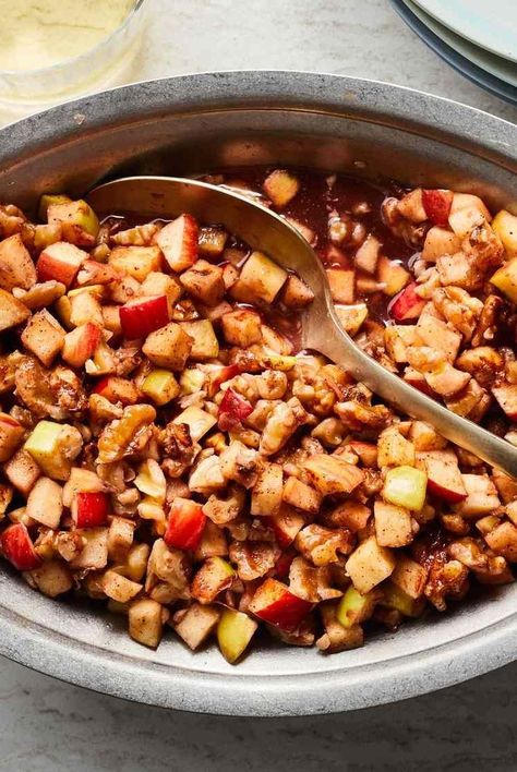 Haroset, a sweet condiment made with fruits and nuts, is traditionally served with matzo at the Passover Seder to represent the mortar enslaved Jews used to build the pyramids. Leftovers are delicious swirled into yogurt. Haroset Recipe, Matzo Ball, Jewish Holiday Recipes, Seder Table, Matzo Ball Soup, Quick Side Dishes, Fruit Cobbler, Passover Seder, Braised Short Ribs