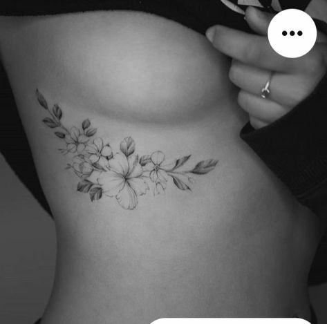 Pinterest Tattoos, Tattoos Instagram, Tattoos Pinterest, Rib Tattoos For Women, Basic Tattoos, Tattoos To Cover Scars, Tasteful Tattoos, Tattoos For Black Skin, Discreet Tattoos