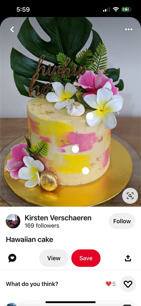 Hawaiian Cake Decorations, Tropical 1st Birthday Cake, Hawian Cake Ideas, Aloha Theme Cake, Tropical Party Cake Ideas, Aloha Party Cake, Hawaiian Luau Birthday Cake, Aloha Centerpieces, Luau Cake Ideas For Adults