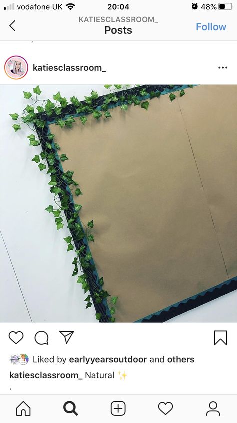 Kindergarten Classroom Plant Theme, Fairy Garden Theme Classroom, Brown And Green Classroom Decor, Vine Classroom Decor, Pinboard Decoration Ideas, Bulletin Board Greenery, Grass Bulletin Board Ideas, Classroom Theme Nature, Vines In Classroom