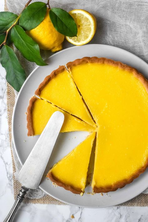 French Lemon Tart Recipe, Lemon Filling Recipe, French Lemon Tart, Citron Recept, Tarte Vegan, Lemon Tart Recipe, French Tart, Work Recipes, Lemon Custard