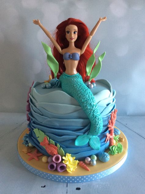 Ariel Barbie Cake, Mermaid Doll Cake, Ariel Barbie, Little Mermaid Cake, Beautiful Baking, Little Mermaid Cakes, Barbie Doll Cakes, Mermaid Birthday Cakes, Ariel Birthday