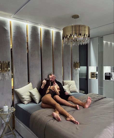 Couple Bathtub Aesthetic, Luxury Lifestyle Couple, Bwwm Couples, Couples Vibe, Cute Relationship Photos, Couple Photoshoot Poses, Female Fitness Model, Wife Life, Cute Couples Photos