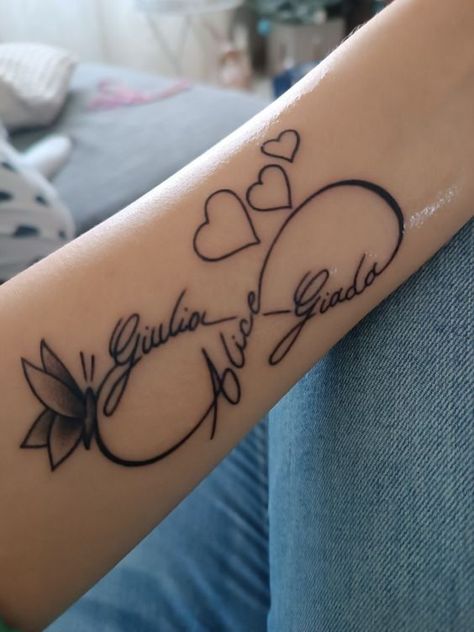 Grandchildren Tattoo Ideas Grandmothers, Kids Tattoos For Moms, Kid Tattoos For Moms, Heart Tattoos With Names, Tattoo Design For Hand, Infinity Tattoo Designs, Remembrance Tattoos, Cool Wrist Tattoos, Mom Tattoo Designs