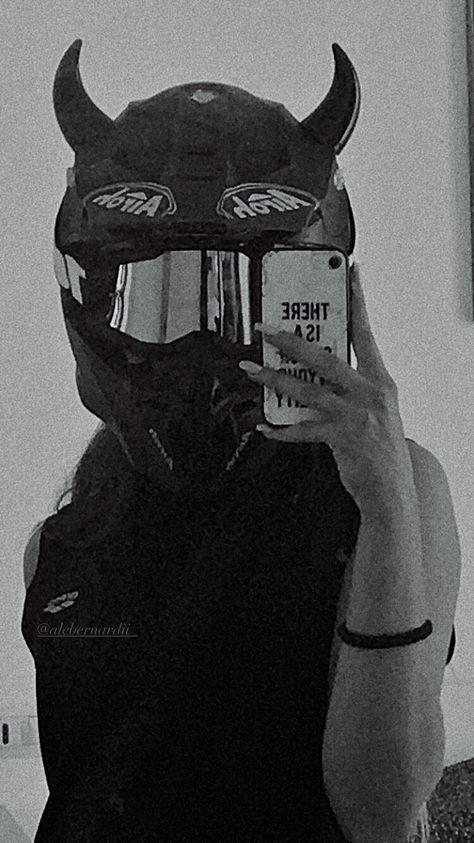 #biker #motorbike #motorcycle #moto #motard #fantic #airoh #corna Cute Biker Helmet, Biker Pfp, Motorcycle Helmets For Women, Gothic Motorcycle, Sport Bike Rider, Biker Vibes, Biker Women, Goth Biker, Female Motorcycle Riders