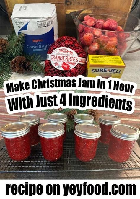 Mental Scoop - Christmas Jam is perfect for gift-giving!... Canning Fruit Recipes, Cinnamon Bread Easy, Fried Hot Dogs, Christmas Jam, Cranberry Jam, Canning Fruit, Jam Recipes Homemade, 4 Ingredient Recipes, Frozen Cranberries