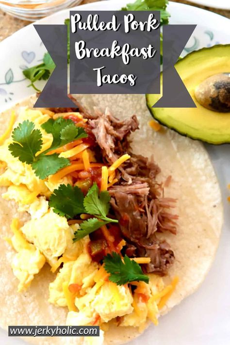 We're fans of tacos. I mean, who isn't? This is a simple and delicious pulled pork breakfast taco recipe to make after you've smoked a pork butt and also good for leftover pork butt. via @Jerkyholic Pulled Pork Breakfast Recipes, Quick Pulled Pork, Pulled Pork Breakfast, Breakfast Wraps Recipes, Pork Breakfast, Leftover Pork Tenderloin, Homestead Cooking, Leftover Ideas, Breakfast Tacos Recipe