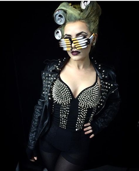 Gaga Halloween Costume, Evil Smirk Reaction Pic, Lady Gaga Outfits Costumes, Sia Halloween Costume, Lady Gaga Halloween Costume Ideas, The Fame Monster Aesthetic, Ahs Lady Gaga Costume, Lady Gaga Joker Costume, Cool Rave Outfits