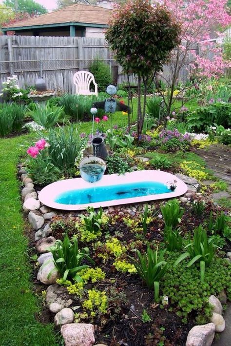 Garden Bathtub, Old Bathtub, Outdoor Bathtub, Outdoor Ponds, Garden Tub, Ponds Backyard, Backyard Garden Design, Futurism, Garden Cottage