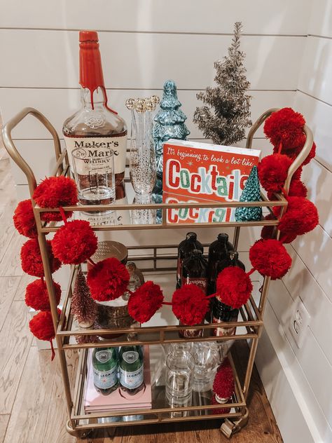 Holiday Bar Cart Christmas, Christmas Bar Cart, Holiday Bar Cart, Dinner Board, Christmas Cocktail Party, Rolling Bar Cart, Holiday Bar, Christmas Decorations Apartment, Cart Ideas