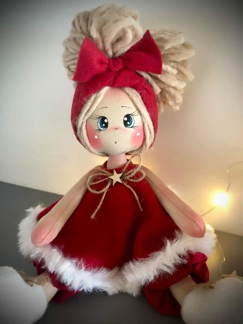 Plush Craft, German Christmas Ornaments, Christmas Decorations Diy Crafts, Peppermint Christmas, Homemade Dolls, Santa Doll, Doll Diy Crafts, Fairy Crafts, Disney Dolls