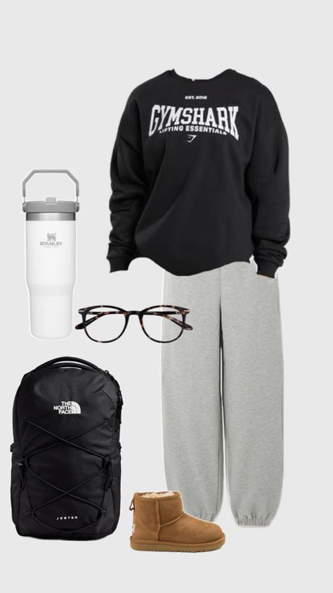 #schoolfit #gymfit #school #gym #sweats #backpack Physical Education Outfits, Black Nike Sweatpants Outfits, Pe Outfits For School, Education Outfits, Outfits With Sweats, Black Nike Sweatpants, North Face Jester, Sweatpants Outfits, School Gym