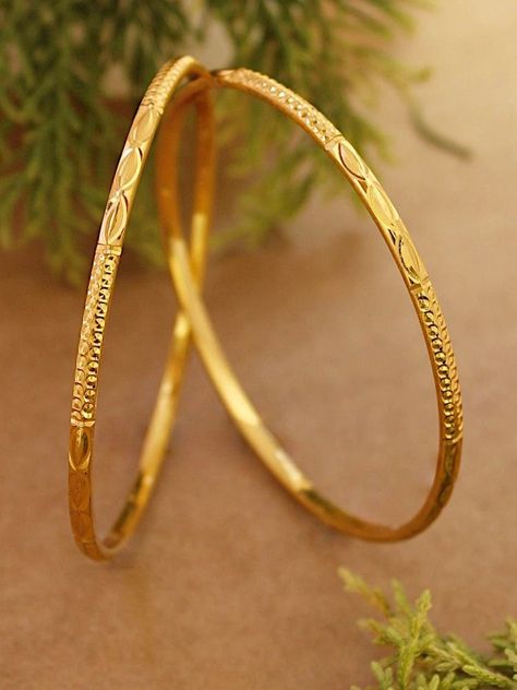 Chudi Gold Design, Simple Bangles Gold, Dailywear Bangles Gold, Bangles Gold Design, Gold Chudi, Real Gold Bangles, Bangles Jewelry Designs Gold, Simple Gold Bangle, Plain Gold Bangles