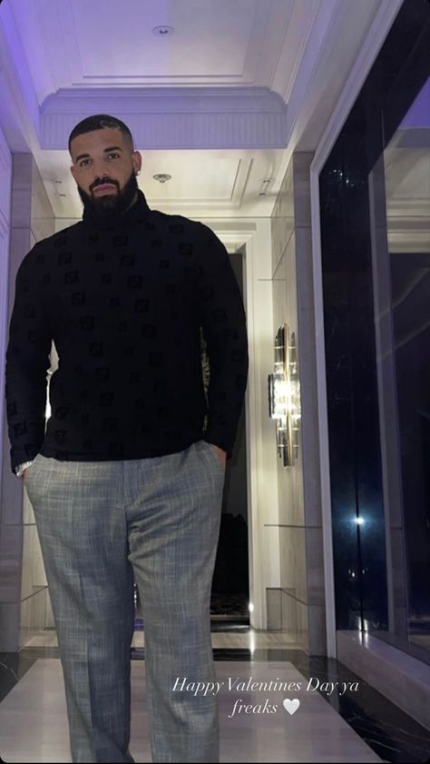 Drake Style Outfits, Drake Style, Drake Video, Drake Clothing, Mens Inspo, Drake Drizzy, Drake Graham, Aubrey Drake, Beefy Men