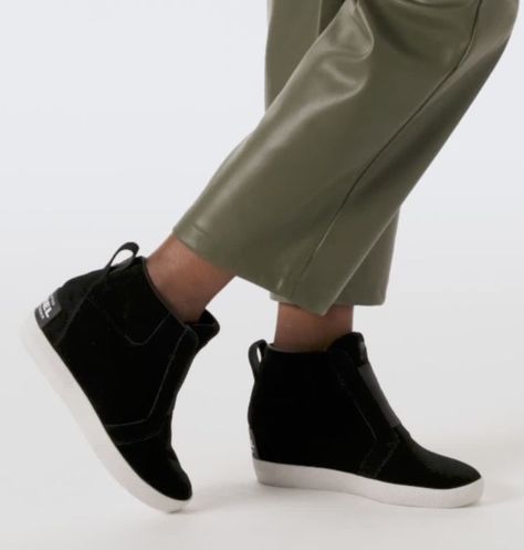 Effortless pull-on wedge boot with a wide midfoot strap. Sporty design details in leather or suede for modern style. Sorel Wedge, Sorel Wedge Boots, Sorel Wedges, Sporty Design, Sorel Womens, Womens Wedges, Wedge Boots, Full Grain Leather, Wedge Boot