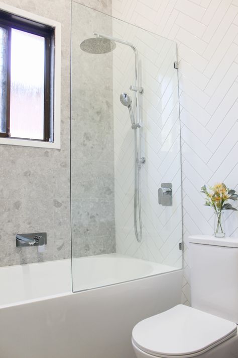 Bath Shower With Window, Shower Above Bath, Shower Over Freestanding Bath, Alcove Bathtub Shower Combo, Small Bathroom With Tub And Shower Combo, Modern Tub Shower Combo, Shower And Bath Combo, Shower Over Bath Ideas, Bath Tub Shower Combo