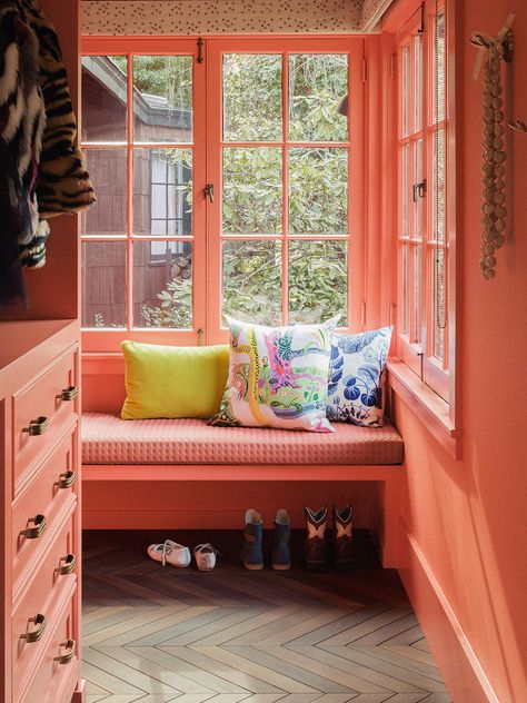 8 Ways to Help a Window Seat Reach Its Full Potential Craftsman Remodel, Painting Trim White, Orange Room, Small Dining Table, Painting Trim, Small Dining, Color Inspo, Cozy Place, Pink Walls