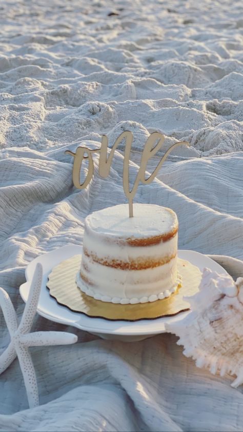 Cake Smash At The Beach, Beach Smash Cake Photoshoot, Two Year Old Beach Photo Shoot, Beach One Year Old Pictures, Birthday Photoshoot Beach Ideas, 1 Year Beach Photoshoot, First Birthday At The Beach, Beach Smash Cake, One Year Old Beach Photoshoot