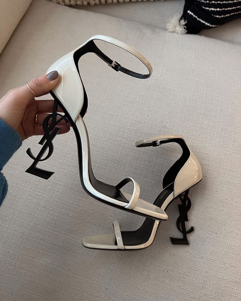 Ysl Heels White, White Ysl Heels, White Luxury Heels, Heels Luxury, Ysl Heels Aesthetic, Designer Heels Aesthetic, Aesthetic Heels, Black And White High Heels, Black And White Heels