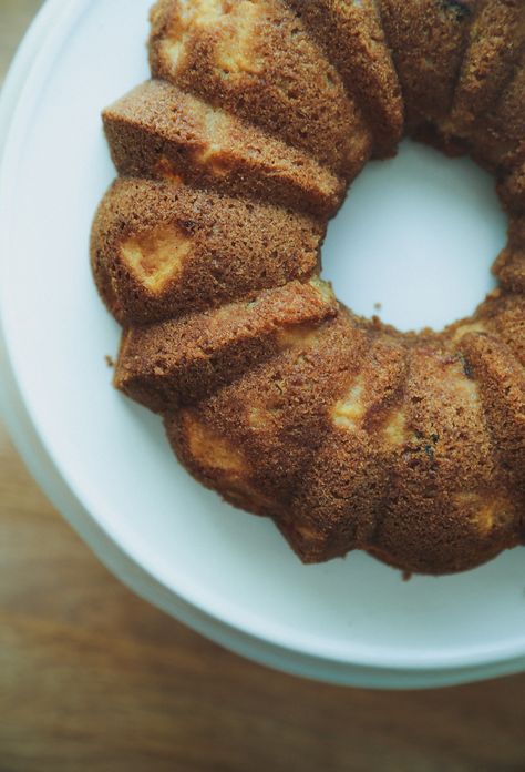 Gluten Free Peach Bundt Cake, Bundt Cake Gluten Free, Peach Bundt Cake, Gf Cake, Healthier Sweets, Wheat Rice, Cake Gluten Free, Coeliac Disease, Summer Cake