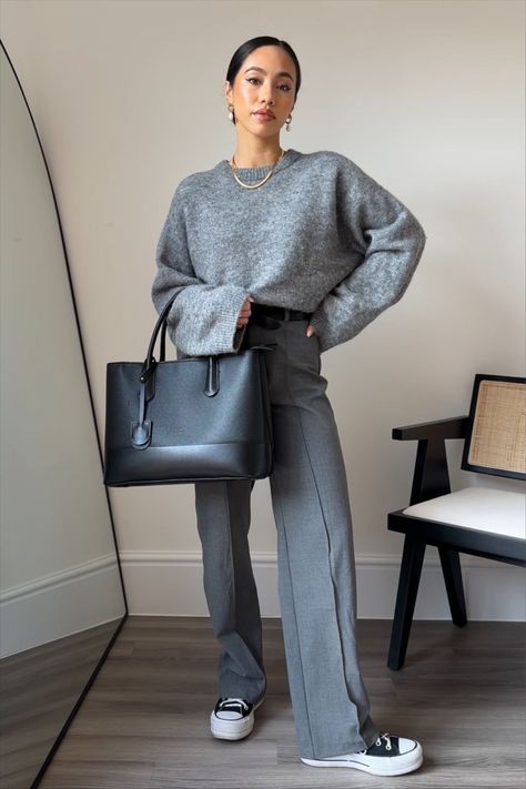 All Star Outfit, Business Casual Outfits For Work, Elegante Casual, Grey Outfit, Winter Outfits For Work, Casual Work Outfits, Mode Inspo, Work Outfits Women, Grey Pants