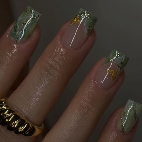 All Posts • Instagram Jade Nails Acrylic Short, Jade Green Nails Short, Short Jade Nails, Green And Gold Nails Short, Sage Nail Ideas, Short Green Nails Ideas, Green Short Nails, Nails Apres, Jade Nails