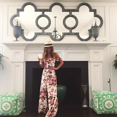 How Bloggers Do Hamptons Style | The Zoe Report Rachel Barnes, Effortless Chic Style, Rocky Barnes, Desert Fashion, Hamptons Style, Dress Hairstyles, Floral Jumpsuit, Tres Chic, Revolve Clothing