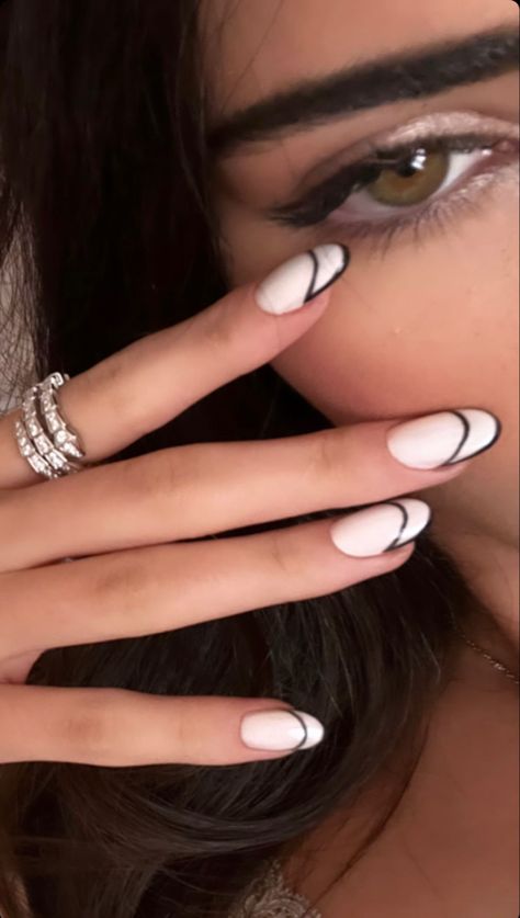 Amara Rossi, Neutral Nails Acrylic, Brunette Aesthetic, Fancy Nail Art, Makeup Accesories, Vintage Nails, Perfect Tan, Heart Shape Box, The Emperor