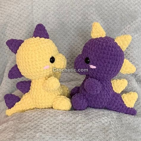 Crochet Stuffed Animals, Crochet Dinosaur Patterns, Easy Crochet Animals, Crochet Dinosaur, Crochet Dragon, Crochet Business, Kawaii Crochet, Dinosaur Pattern, Crochet Animal Patterns