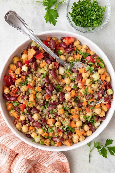 Red Kidney Bean Salad, Red Bean Salad, Kidney Bean Salad, Garbanzo Beans Salad, How To Cook Lentils, Recipes With Kidney Beans, Feel Good Foodie, High Protein Salads, Kidney Bean