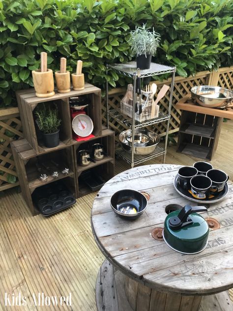 Curiosity Approach Mud Kitchen, Preschool Outdoor Art Area, Curiosity Approach Eyfs Outdoors, Forest School Mud Kitchen, Reggio Inspired Outdoor Spaces, Water Play Eyfs Outdoor Areas, Curiosity Approach Outdoor Area, Eyfs Outside Area, Mud Kitchen Eyfs