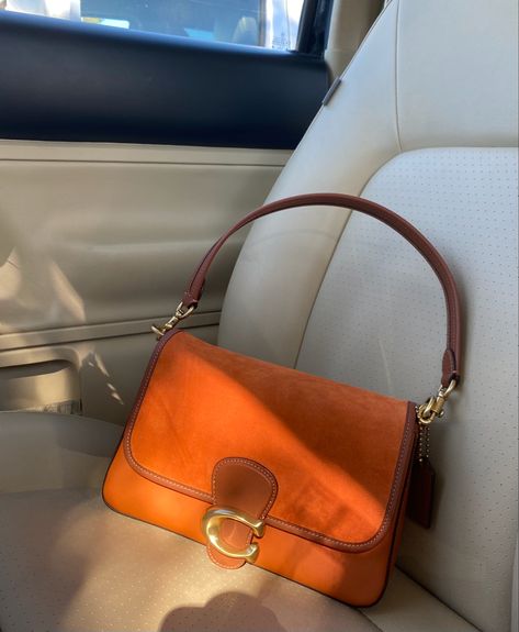 Coach Bag Orange, Coach Bah, Coach Soft Tabby, Orange Bags, Orange Accessories, Fits Ideas, Fall Bags, Handbag Essentials, Girly Bags