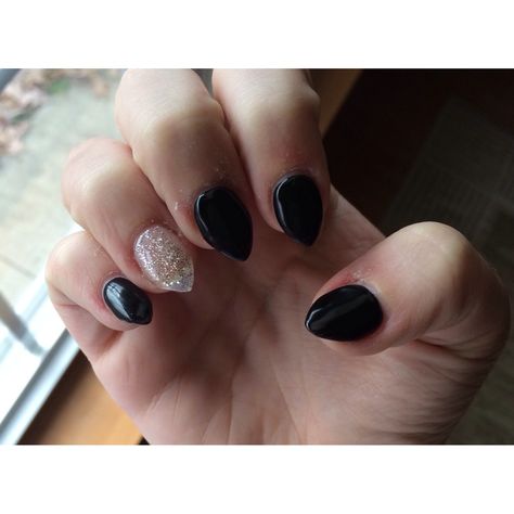 Short Sharp Nails, Short Claw Nails, Nails Stiletto Short, Jewelled Nails, Short Pointy Nails, Nails Short Stiletto, Acrylic Nails Stiletto, Stiletto Nails Short, Short Stiletto