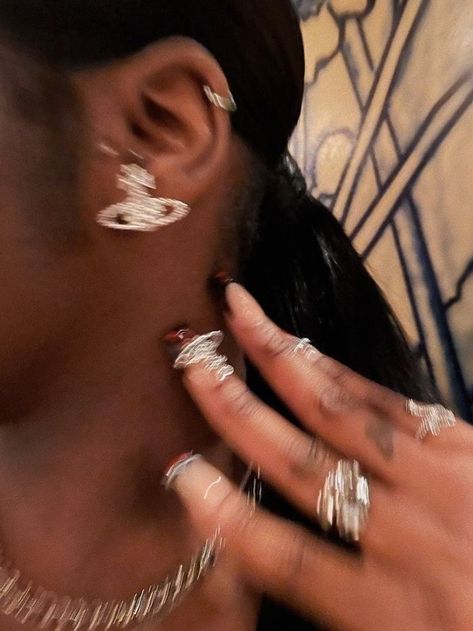 Aesthetic Black, Ear Rings, Piercings, Close Up, The Story, White, Black