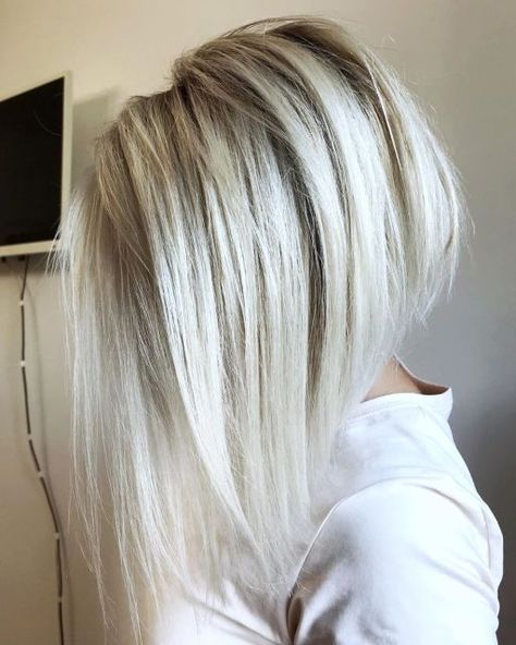 Long Inverted Bob With Bangs, Inverted Bob With Bangs, Wispy Bob, Long Inverted Bob, Blonde Inverted Bob, Blonde Angled Bob, Inverted Bobs, Latest Bob Hairstyles, Haircuts Women