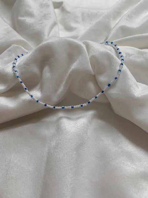 Outer banks white and blue seed bead necklace,obx style kiara choker, trendy choker necklace, simple minimalist ,Pinterest inspired by threadbyamelia on Etsy Blue Seed Bead Necklace, Banks Aesthetic, Vsco Style, Simple Beaded Necklaces, Trendy Chokers, Beaded Jewelry Necklaces, Blue Beaded Necklace, Beaded Jewlery, Bracelets Design