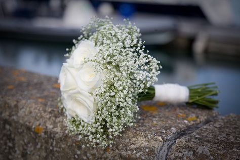 Wedding Bouquets Roses, Gypsophila Wedding, Bouquet Photography, Red Rose Bouquet, Babies Breath, Rose Wedding Bouquet, Groom Boutonniere, A Wedding Dress, Baby's Breath