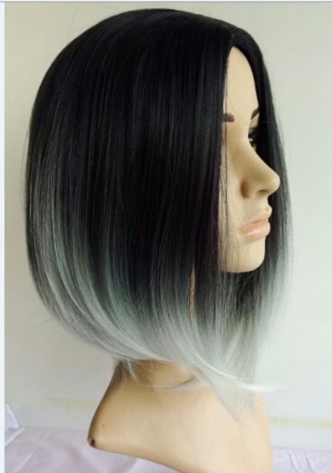 Black silver ombre Bob Ombré Short Hair, Grey Ombre Hair, Ombre Blond, Ombre Bob, Haircut Styles For Women, Crochet Hair Extensions, Silver Ombre, Cooler Style, Silver Hair Color