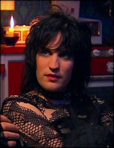 Gender Presentation, Goth Detectives, Vince Noir, Julian Barratt, Mighty Boosh, The Mighty Boosh, Noel Fielding, Black Dude, It Crowd