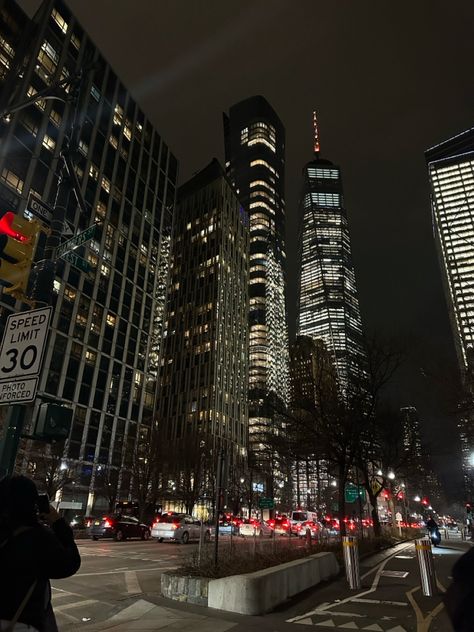 Late nights in New York City #nyc City View Night, City Life Aesthetic, Nyc Night, New York Night, Empire State Of Mind, Nyc Aesthetic, Night Scenery, Nyc Life, New York Life