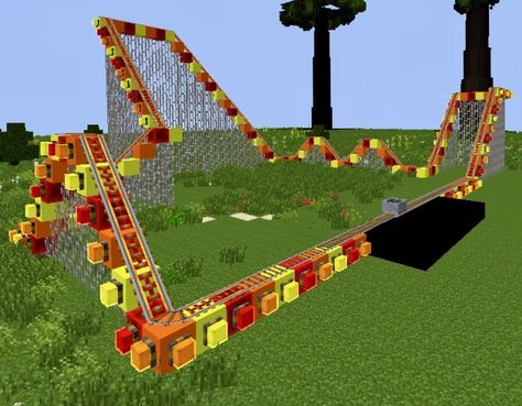 Minecraft Basketball Hoop, Amusment Parks Minecraft, Minecraft Roller Coaster Ideas Easy, Minecraft Fairground, Carnival Minecraft Ideas, Minecraft Flea Market, Minecraft Amusement Park Entrance, Park Minecraft Ideas, Minecraft Roller Coaster Ideas