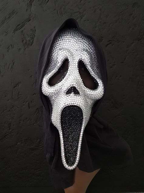 Crystal Ghostface Mask, Bling Scream Mask, Bedazzled Ghostface Mask, Bedazzled Scream Mask, Ghostface Shoes, Halloween Mask Costumes, Halloween Mask Ideas, Bedazzled Items, Ghostface Aesthetic