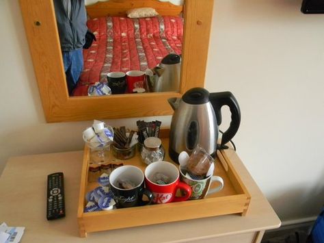 Coffee Bar Hotel Room, Tea Before Bed Aesthetic, Hotel Tea And Coffee Tray, Tea In Bed, Breakfast In Bed Tray, Tea Station, Coffee Tray, Tea And Coffee, Coffee Pictures