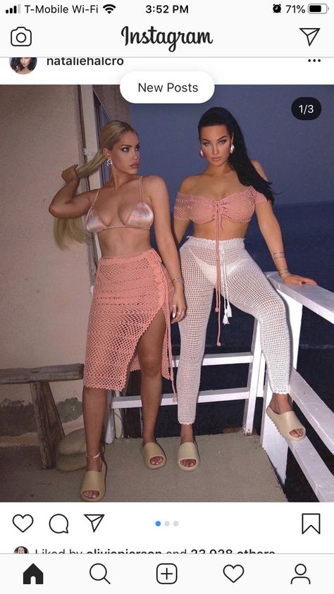 Natalie And Olivia, Natalie Halcro, Olivia Pierson, Pink Fishnets, Hit Girls, Canadian Models, Pink Lingerie, Girls Who Lift, Fit Girl