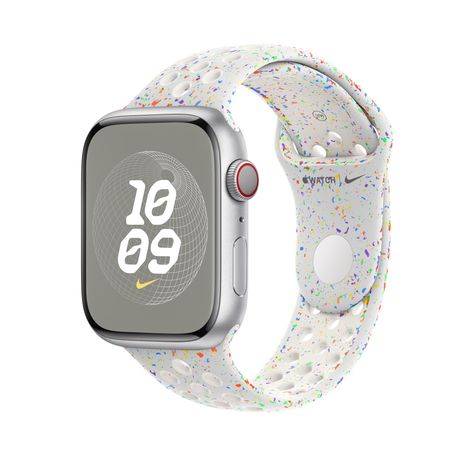 When Apple introduced the refreshed lineup of its Apple Watch bands, the company emphasized how important its commitment is to make all of its products carbon neutral by 2030 starting with its FineWoven bands in place of leather bands and other Watch bands that recycle virgin materials for less waste and carbon emissions such as the Nike Sport Band, which now features flakes that come from repurposed fluoroelastomer. What you may not have noticed until now is that this eco-friendly design ... Nike Watch, Apple Watch Nike, Ipad 3, Mens Athletic Wear, Bracelet Apple Watch, Silicone Watch Band, Apple Watch 38mm, Carbon Neutral, Apple Inc