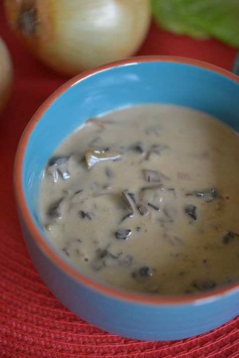 Polish Mushroom Cream Sauce {Sos Grzybowo-Śmietanowy} - Polish Your Kitchen Pierogi Sauce, Pollock Recipes, Mushroom Cream Sauce, Wild Mushroom Soup, Christmas Soup, Mushroom Cream Sauces, Mushroom Soup Recipes, Polish Food, Ukrainian Recipes